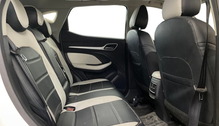 2024 MG ASTOR Select 1.5 CVT (Ivory), Petrol, Automatic, 20,164 km, Right Side Rear Door Cabin