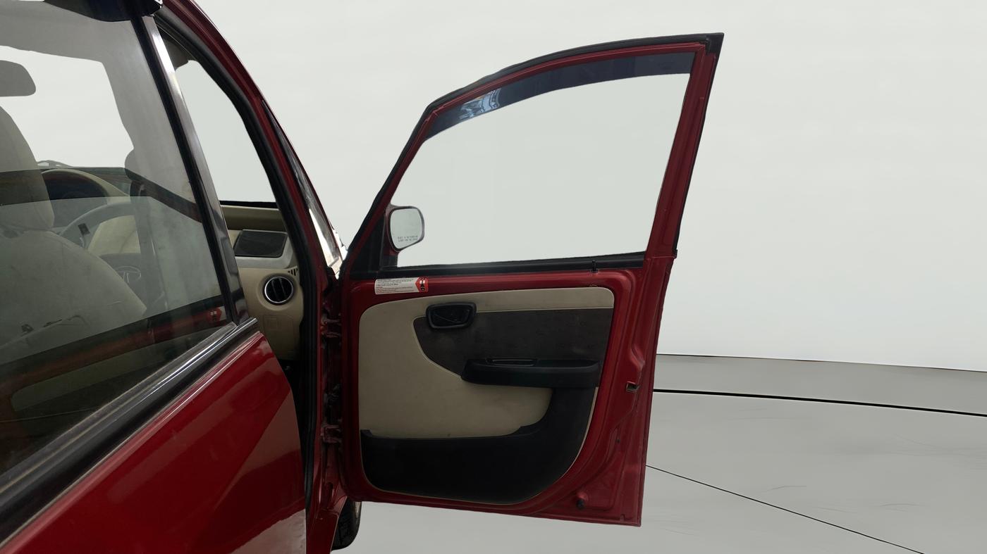 2016 Tata Nano TWIST XTA, Petrol, Automatic, 40,961 km, RHS Front Door