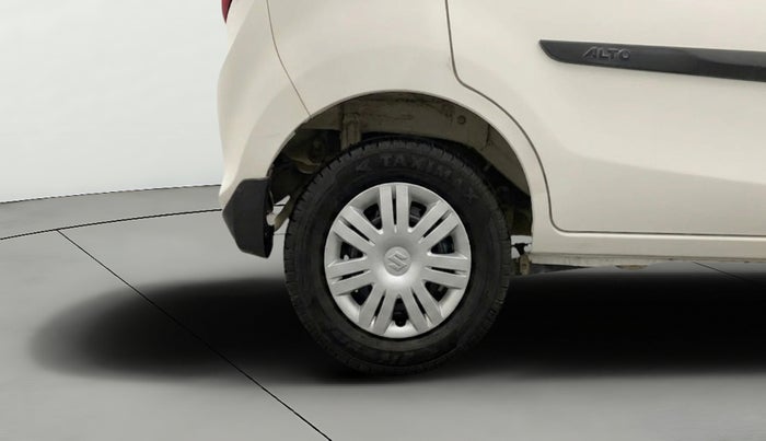 2022 Maruti Alto VXI, Petrol, Manual, 38,280 km, Right Rear Wheel