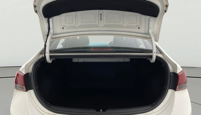 2018 Hyundai Verna 1.6 VTVT SX O, Petrol, Manual, 43,257 km, Boot Open Zoomed View