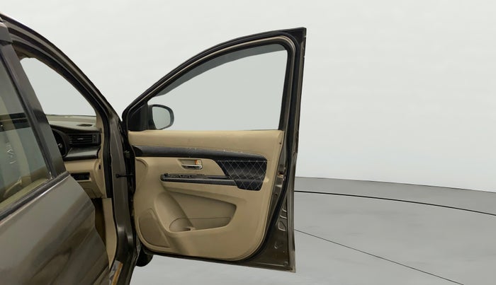 2021 Maruti Ertiga VXI SHVS, Petrol, Manual, 89,102 km, RHS Front Door