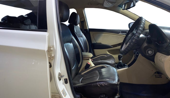 2012 Hyundai Verna FLUIDIC 1.6 VTVT SX, Petrol, Manual, 38,133 km, Right Side Front Door Cabin