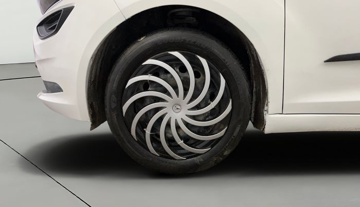 2021 Tata ALTROZ XM PLUS PETROL, Petrol, Manual, 61,945 km, Left Front Wheel