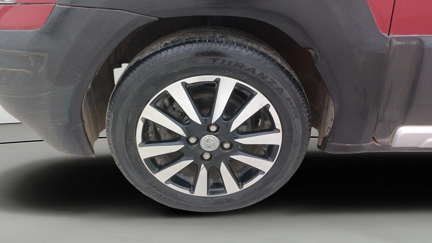 2014 Toyota Etios CROSS 1.2 G, Petrol, Manual, 96,562 km, Left Front Wheel