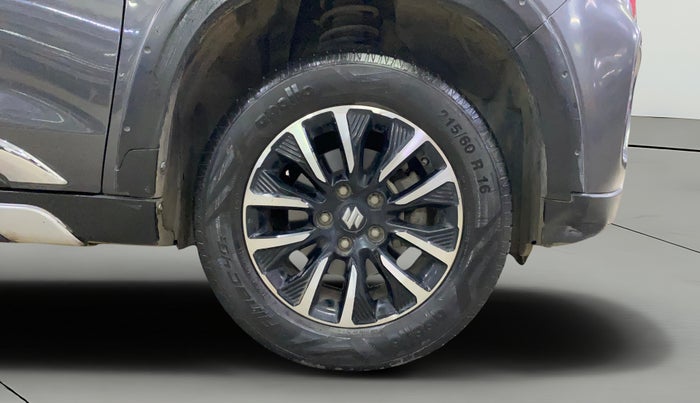 2021 Maruti Vitara Brezza ZXI PLUS DUAL TONE, Petrol, Manual, 33,548 km, Right Front Wheel