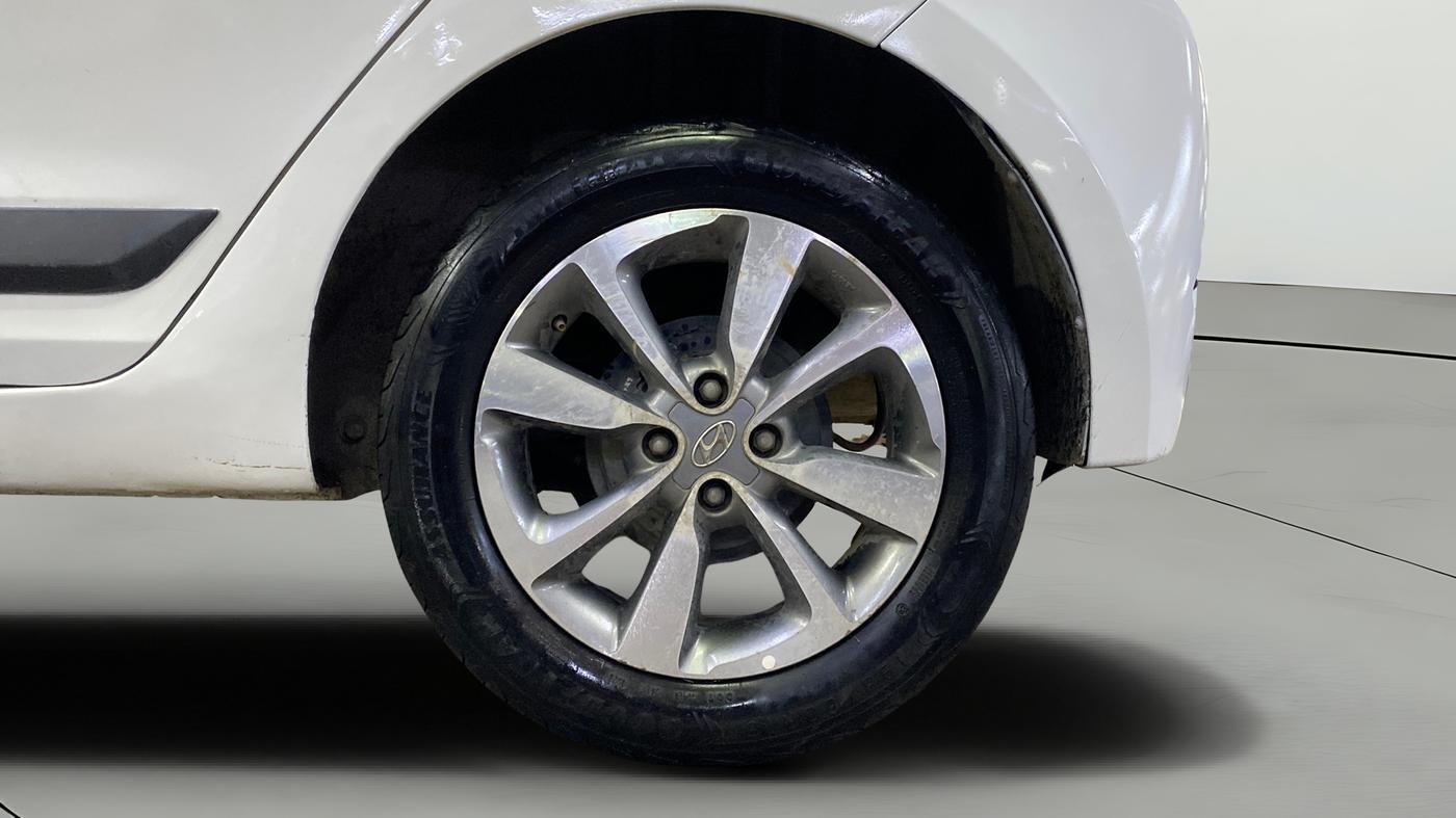 2017 Hyundai Elite i20 ASTA 1.2, Petrol, Manual, 1,29,386 km, Left Rear Wheel