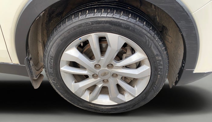 2020 Mahindra XUV300 W8 1.5 DIESEL, Diesel, Manual, 79,449 km, Right Front Wheel