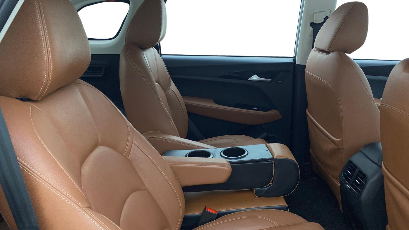 2020 MG HECTOR PLUS SHARP 1.5 PETROL TURBO DCT 6-STR, Petrol, Automatic, 42,072 km, Right Side Rear Door Cabin