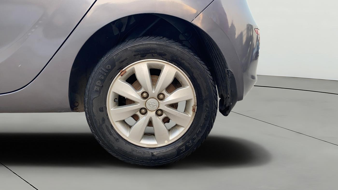 2014 Hyundai Elite i20 ASTA 1.2, Petrol, Manual, 41,874 km, Left Rear Wheel