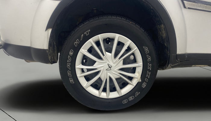 2017 Mahindra XUV500 W6 1.99, Diesel, Manual, 63,827 km, Right Rear Wheel