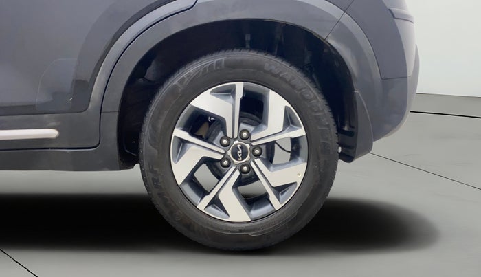 2021 KIA SONET HTX 1.5 AT, Diesel, Automatic, 65,145 km, Left Rear Wheel