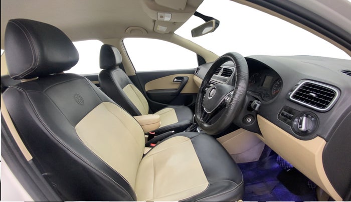 2017 Volkswagen Ameo HIGHLINE PLUS 1.5L AT 16 ALLOY, Diesel, Automatic, 1,37,489 km, Right Side Front Door Cabin