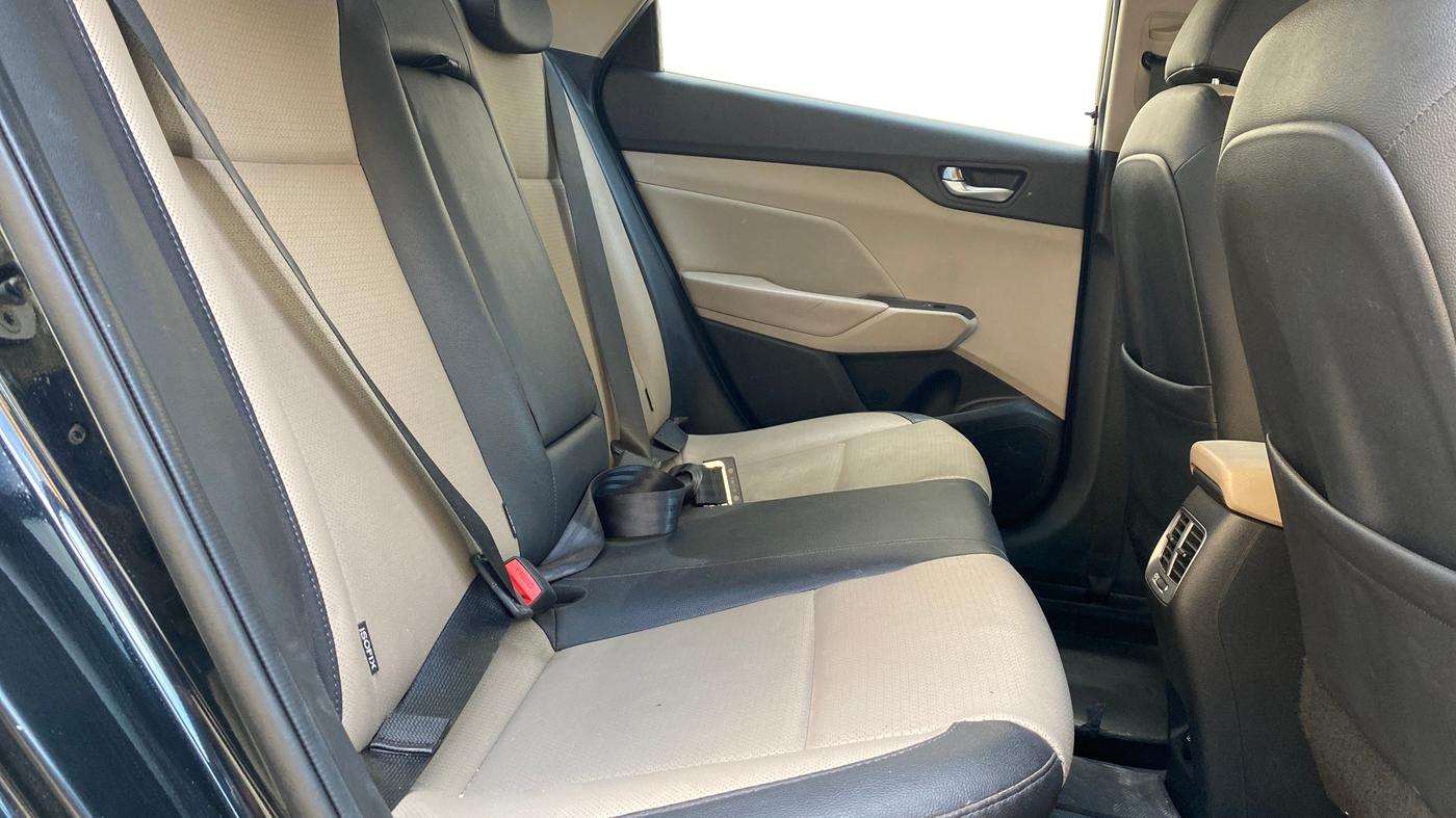 2022 Hyundai Verna SX (O) 1.5 CRDI AT, Diesel, Automatic, 40,145 km, Right Side Rear Door Cabin