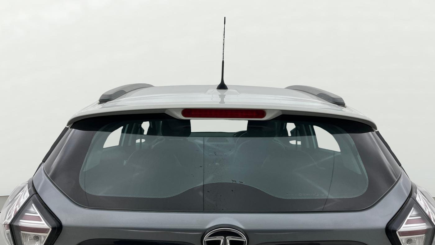 2020 Tata NEXON XM PETROL, Petrol, Manual, 58,424 km, Rear Windshield