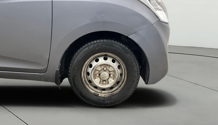 2015 Hyundai Eon ERA +, Petrol, Manual, 58,249 km, Right Front Wheel