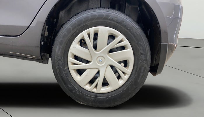 2015 Maruti Swift VDI, Diesel, Manual, 1,49,705 km, Left Rear Wheel