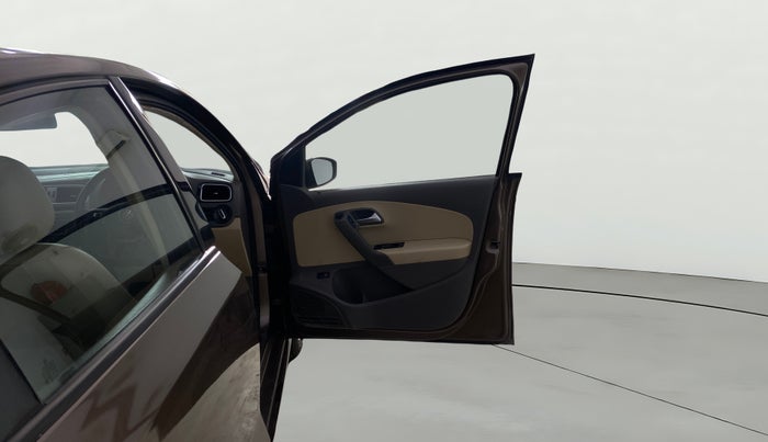 2015 Volkswagen Vento HIGHLINE PETROL AT, Petrol, Automatic, 51,090 km, RHS Front Door