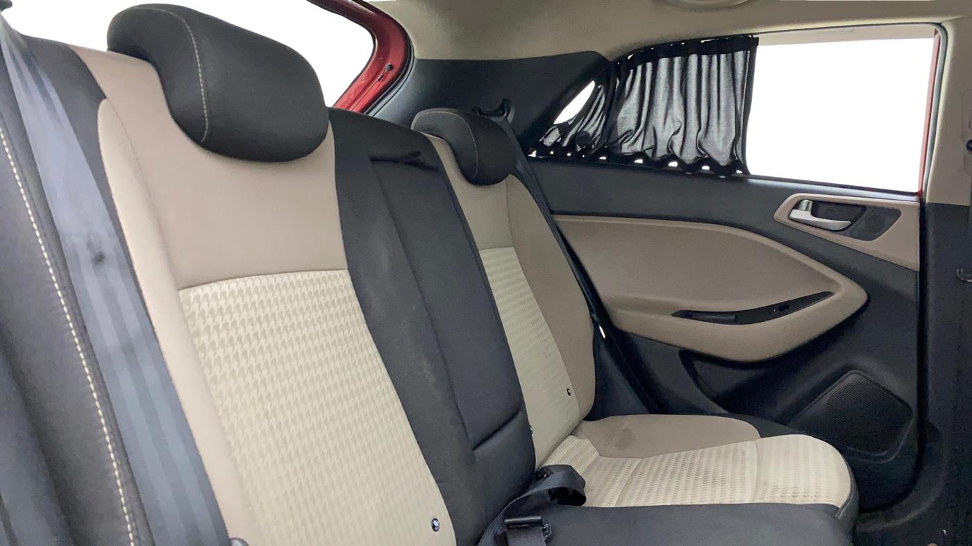 2019 Hyundai Elite i20 ASTA 1.2 (O), CNG, Manual, 89,154 km, Right Side Rear Door Cabin
