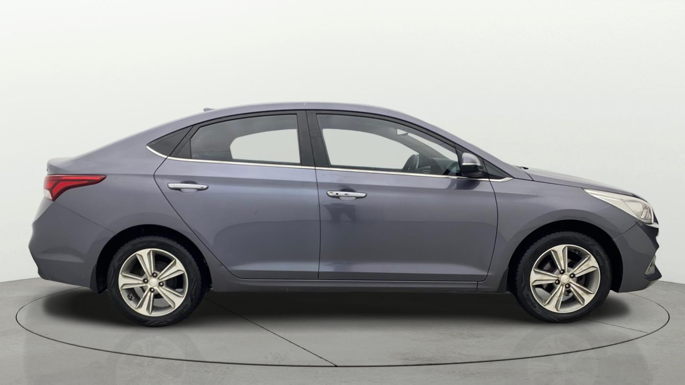 2017 Hyundai Verna 1.6 VTVT SX O, Petrol, Manual, 40,775 km, Right Side View