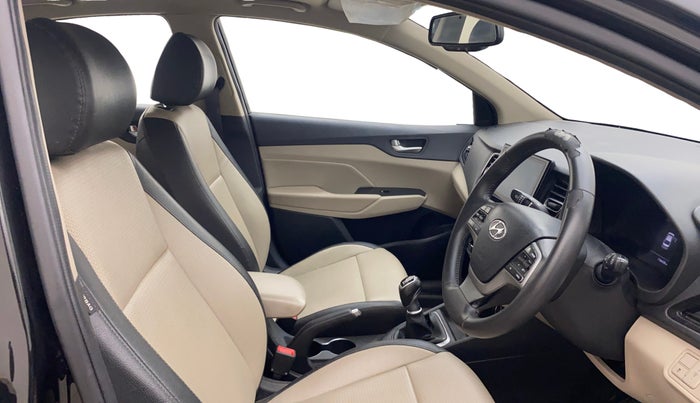 2021 Hyundai Verna SX (O)1.5 MPi, Petrol, Manual, 1,16,629 km, Right Side Front Door Cabin