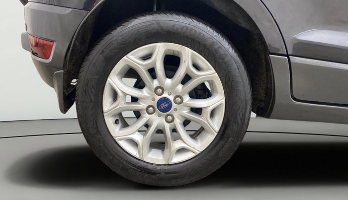 2015 Ford Ecosport TITANIUM+ 1.5L DIESEL, Diesel, Manual, 1,06,174 km, Right Rear Wheel