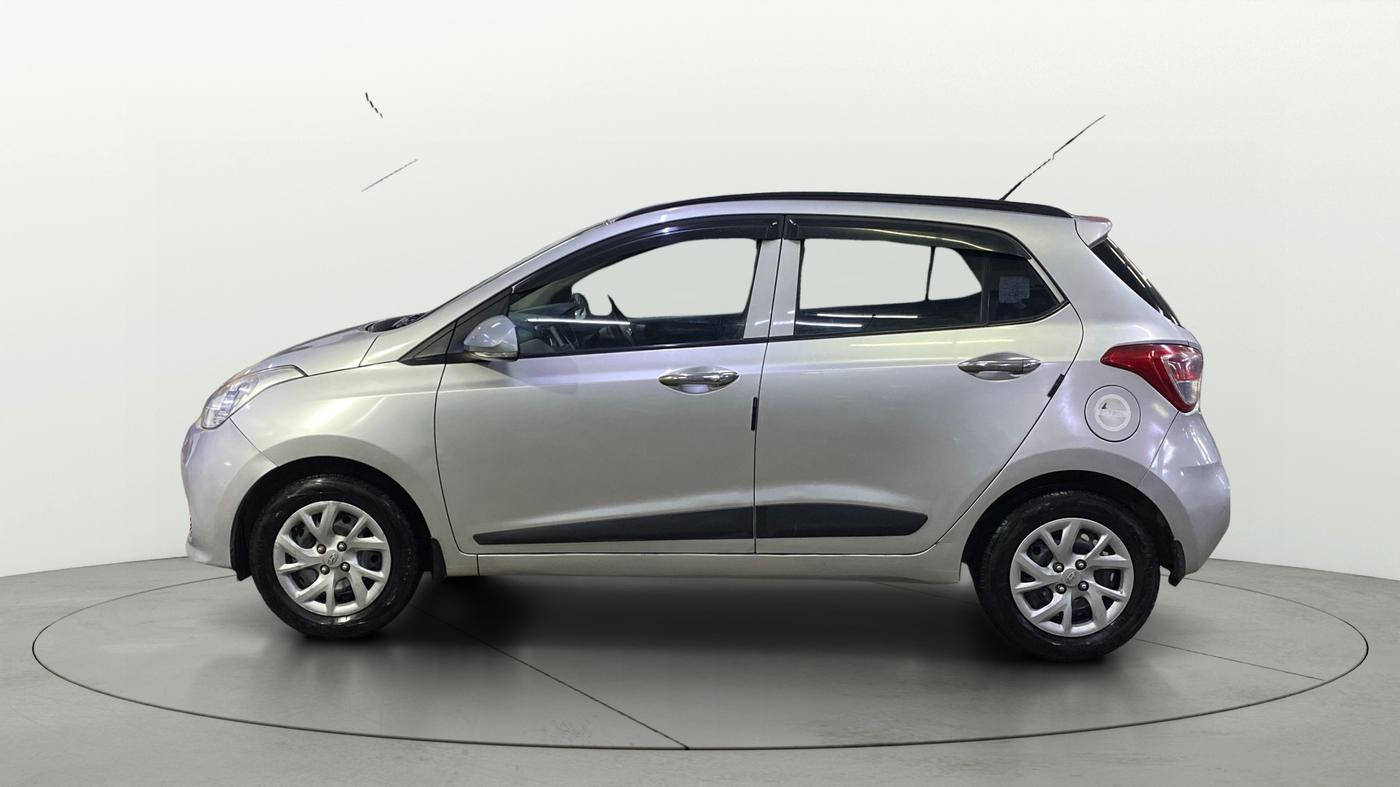 2017 Hyundai Grand i10 SPORTZ (O) 1.2 KAPPA VTVT, Petrol, Manual, 69,088 km, Left Side