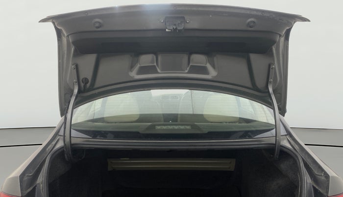 2014 Volkswagen Vento HIGHLINE PETROL AT, Petrol, Automatic, 92,209 km, Boot Door Open