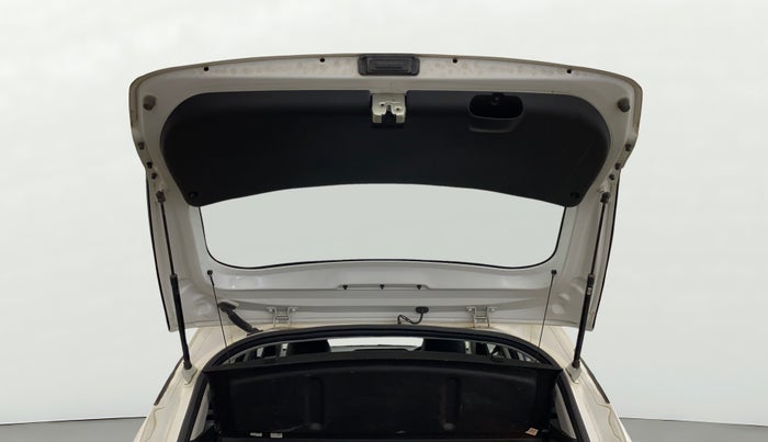 2023 Hyundai NEW I20 ASTA 1.2 MT, Petrol, Manual, 22,411 km, Boot Door Open