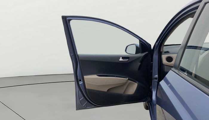 2015 Hyundai Xcent SX 1.2, Petrol, Manual, 76,403 km, LHS Front Door