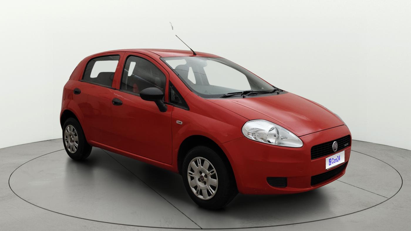 2014 Fiat Punto EVO ACTIVE 1.3 MULTIJET, Diesel, Manual, 1,21,587 km, Right Front Diagonal