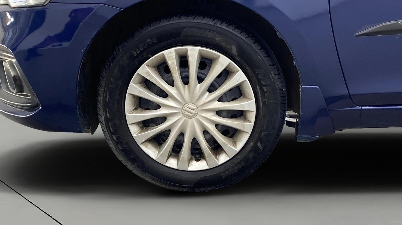 2021 Maruti Ciaz SIGMA 1.5 SHVS MT  PETROL, Petrol, Manual, 1,00,250 km, Left Front Wheel