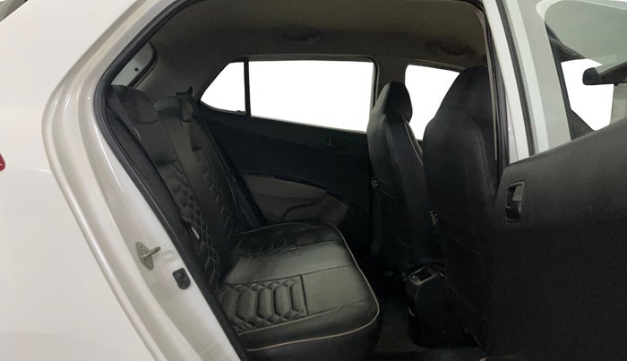 2019 Hyundai Grand i10 MAGNA 1.2 KAPPA VTVT, Petrol, Manual, 66,311 km, Right Side Rear Door Cabin