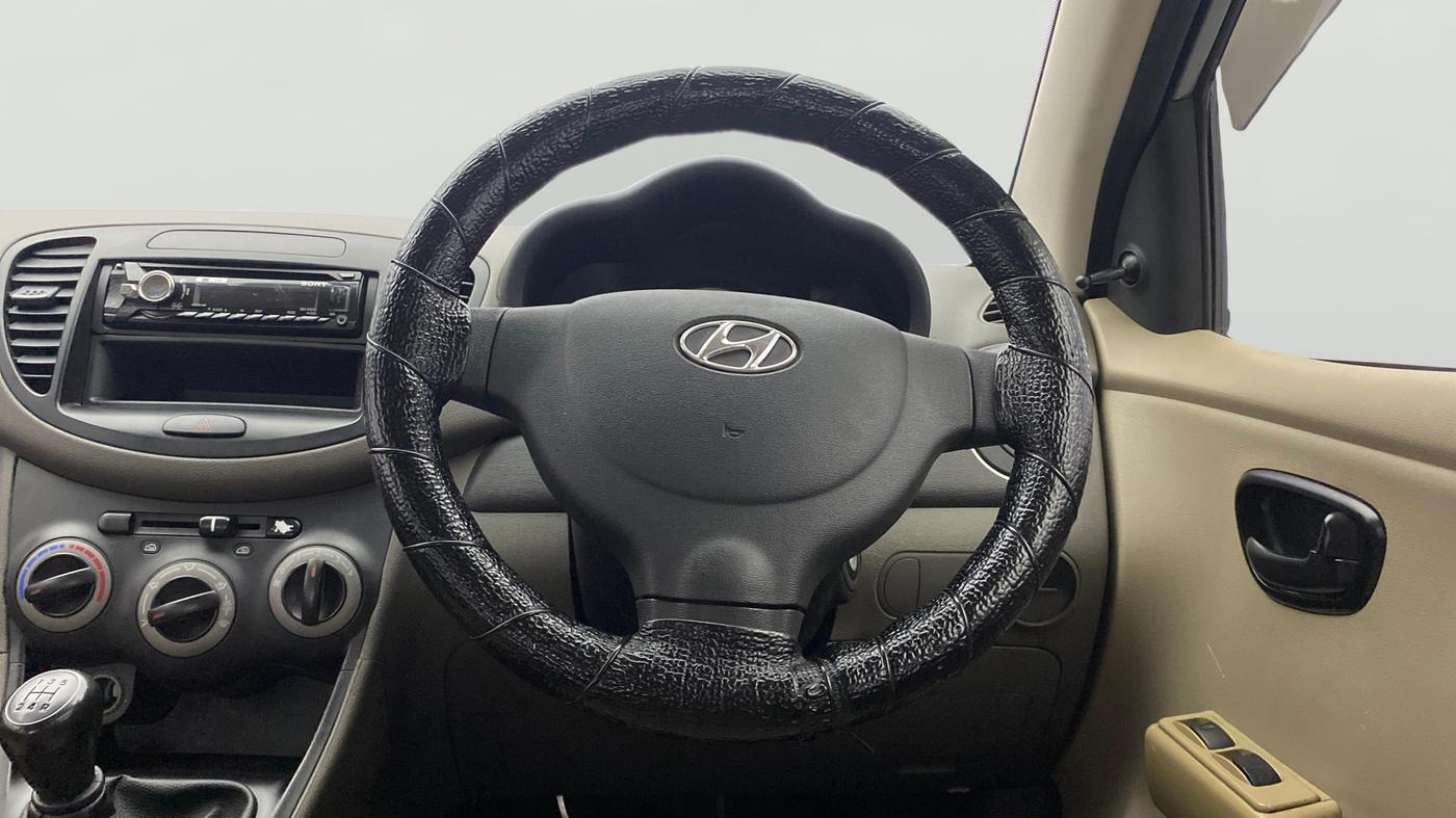 2013 Hyundai i10 ERA 1.1, Petrol, Manual, 1,13,644 km, Steering Wheel Close Up