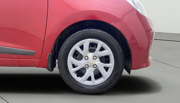 2019 Hyundai Grand i10 MAGNA AT 1.2 KAPPA VTVT, Petrol, Automatic, 40,659 km, Right Front Wheel