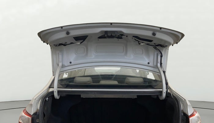 2017 Hyundai Xcent S 1.2, Petrol, Manual, 1,09,122 km, Boot Door Open