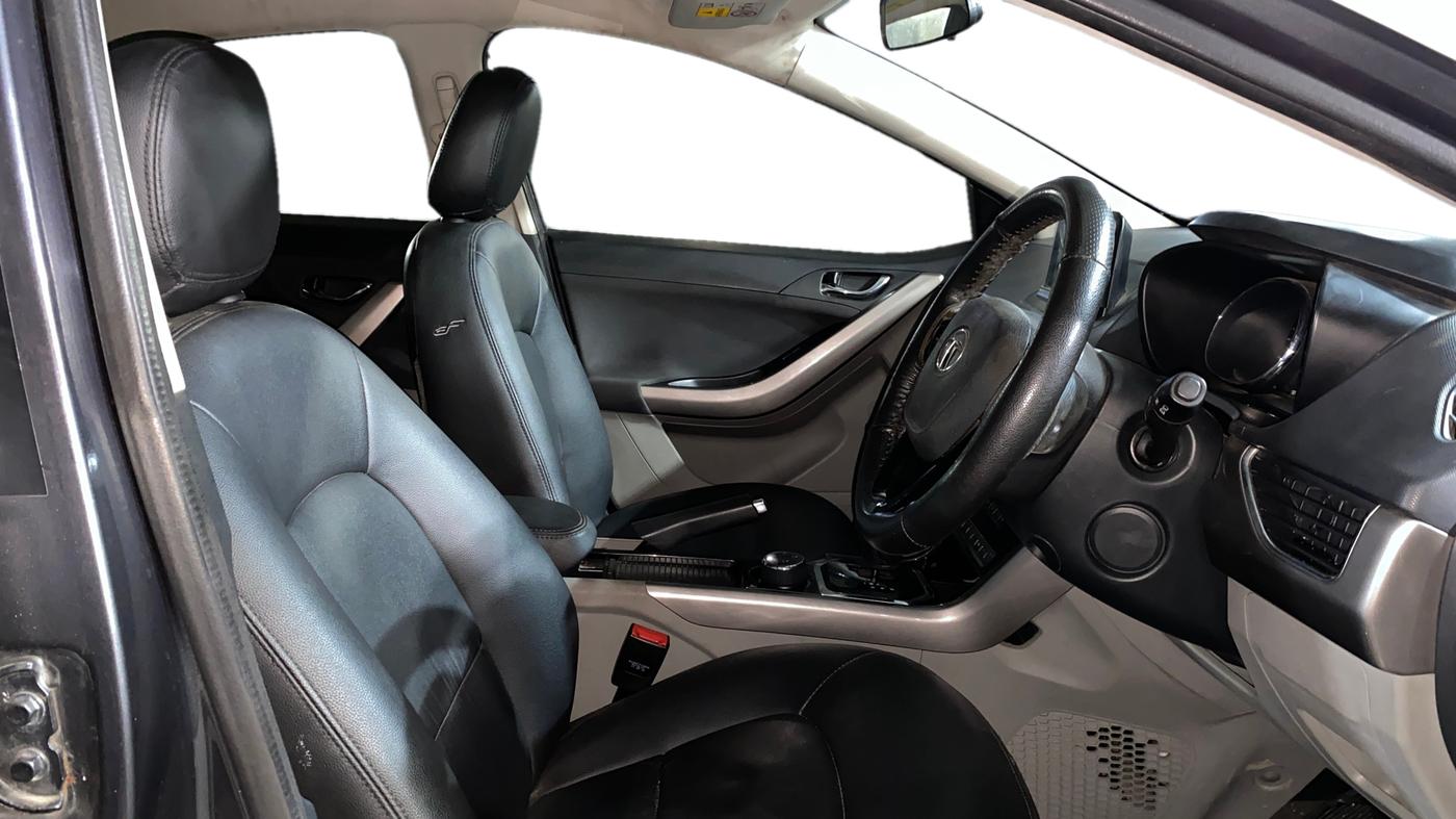 2018 Tata NEXON XZA PLUS PETROL DUAL TONE, Petrol, Automatic, 58,401 km, Right Side Front Door Cabin