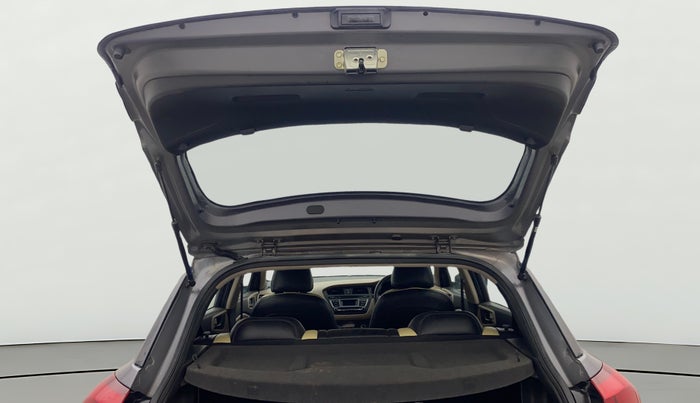 2015 Hyundai Elite i20 SPORTZ 1.2, Petrol, Manual, 71,476 km, Boot Door Open