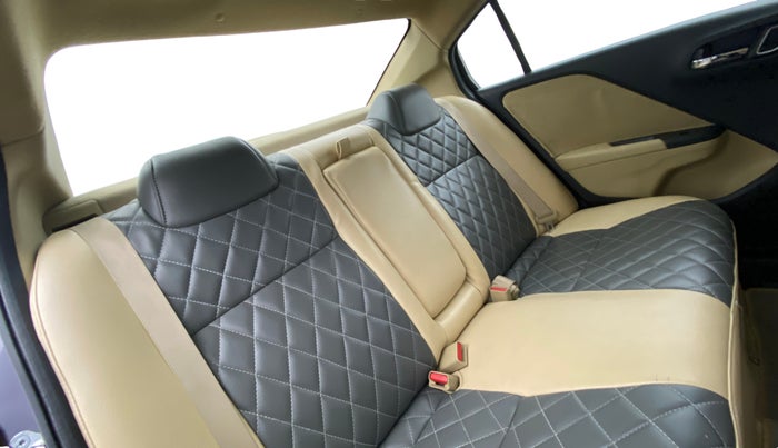 2018 Honda City 1.5L I-VTEC V MT, Petrol, Manual, 14,519 km, Right Side Rear Door Cabin