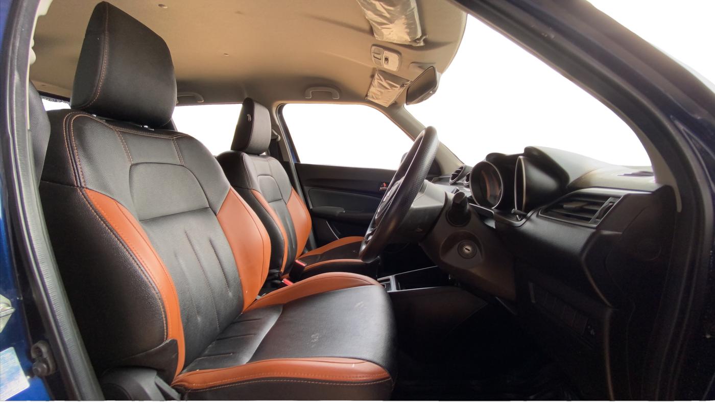 2018 Maruti Swift VXI AMT, Petrol, Automatic, 27,692 km, Right Side Front Door Cabin