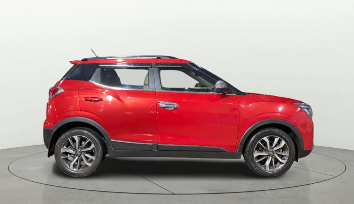 2021 Mahindra XUV300 W8 (O) 1.2 PETROL, Petrol, Manual, 39,740 km, Right Side View