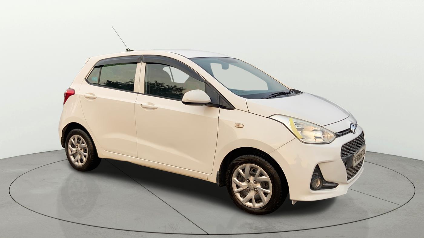 2017 Hyundai Grand i10 MAGNA AT 1.2 KAPPA VTVT, Petrol, Automatic, 53,296 km, Right Front Diagonal