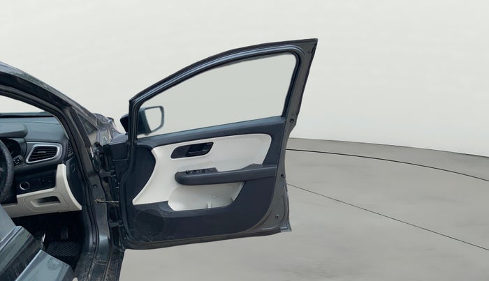 2021 Tata ALTROZ XT PETROL, Petrol, Manual, 73,750 km, RHS Front Door