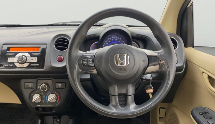 2015 Honda Amaze 1.2L I-VTEC SX, Petrol, Manual, 1,39,312 km, Steering Wheel Close Up