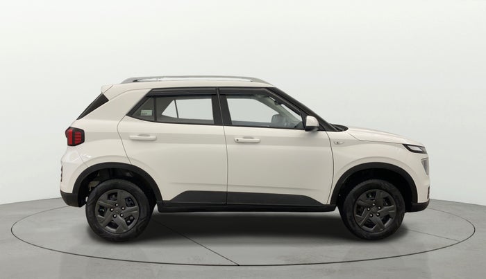 2025 Hyundai VENUE S 1.2, Petrol, Manual, 6,192 km, Right Side View