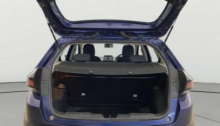 2022 Tata ALTROZ XZA, Petrol, Automatic, 16,291 km, Boot Open Zoomed View