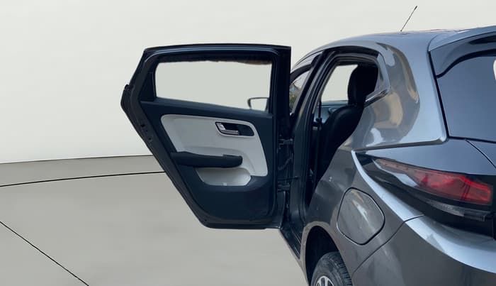 2022 Tata ALTROZ XZ PETROL, Petrol, Manual, 24,698 km, LHS Rear Door