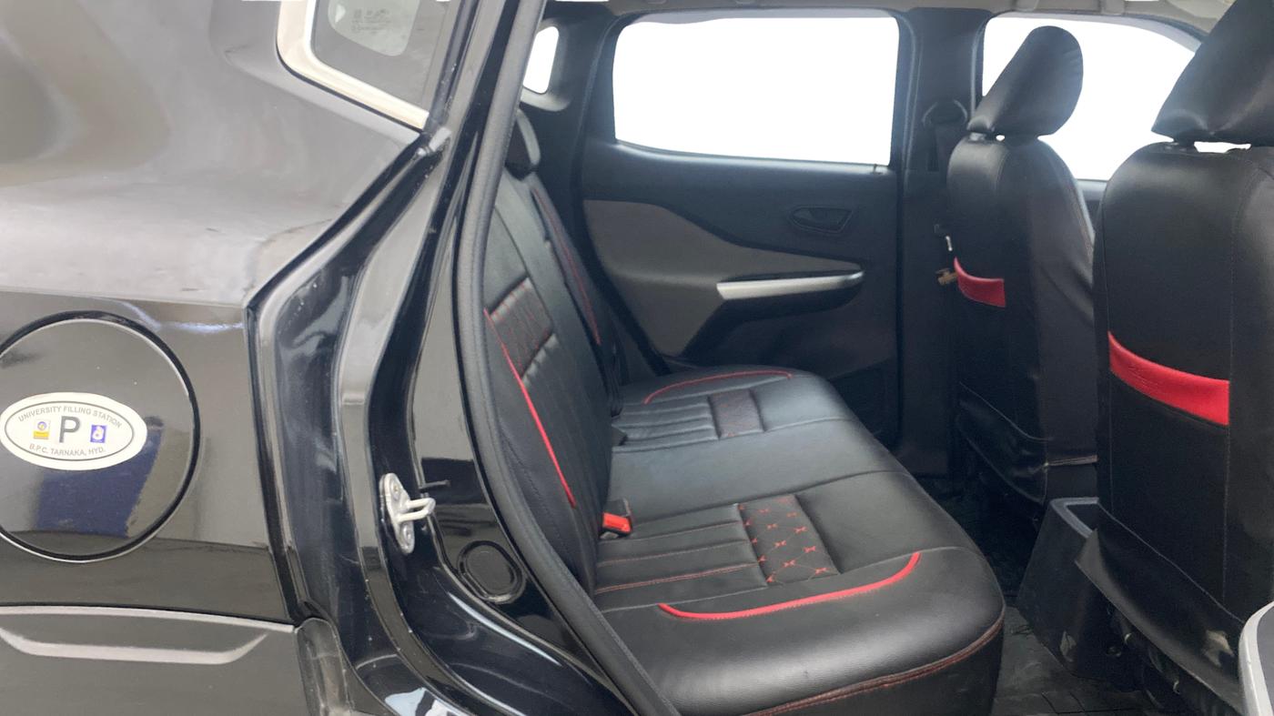 2024 Nissan MAGNITE  XE AMT EZ Shift, Petrol, Automatic, 21,183 km, Right Side Rear Door Cabin