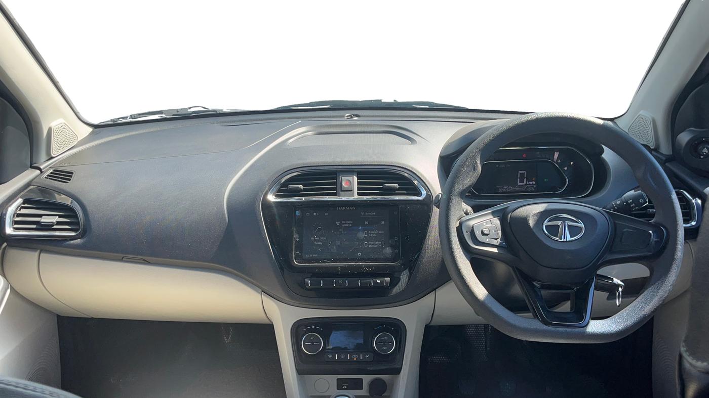 2022 Tata Tiago XZ PLUS PETROL, Petrol, Manual, 30,928 km, Dashboard