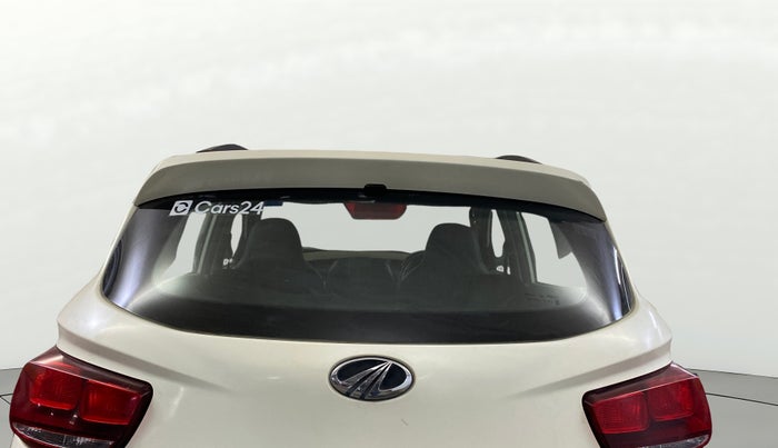 2017 Mahindra Kuv100 K8 6 STR, CNG, Manual, 31,677 km, Rear Windshield