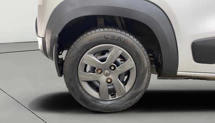 2018 Renault Kwid RXT 1.0 AMT (O), CNG, Automatic, 62,800 km, Right Rear Wheel